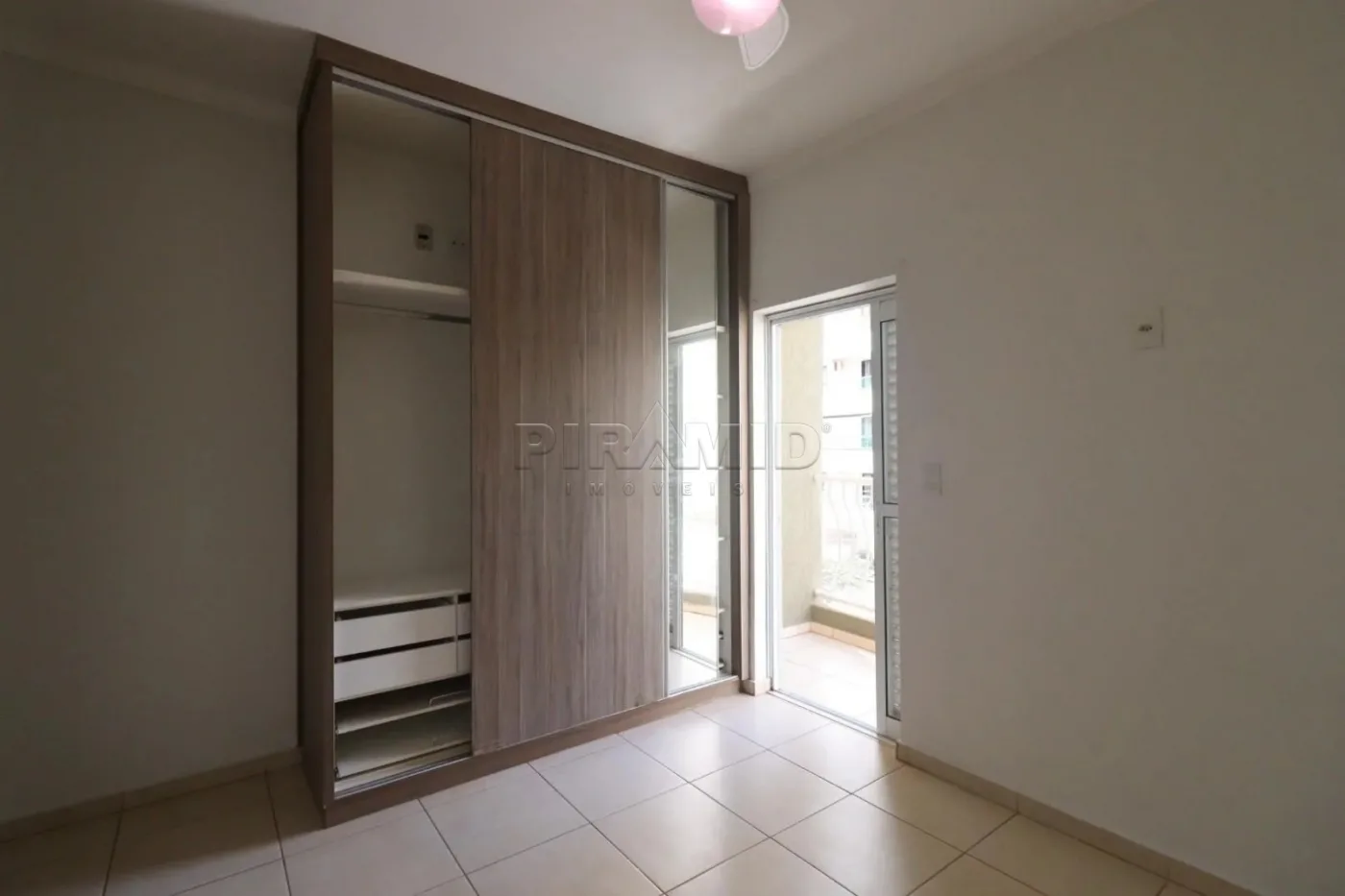 Alugar Apartamento / Padr&atilde;o em Ribeir&atilde;o Preto R$ 1.900,00 - Foto 12