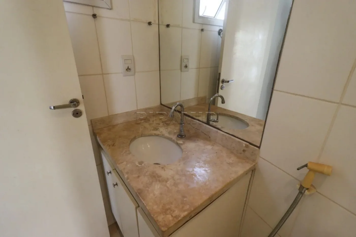 Alugar Apartamento / Padr&atilde;o em Ribeir&atilde;o Preto R$ 1.900,00 - Foto 22
