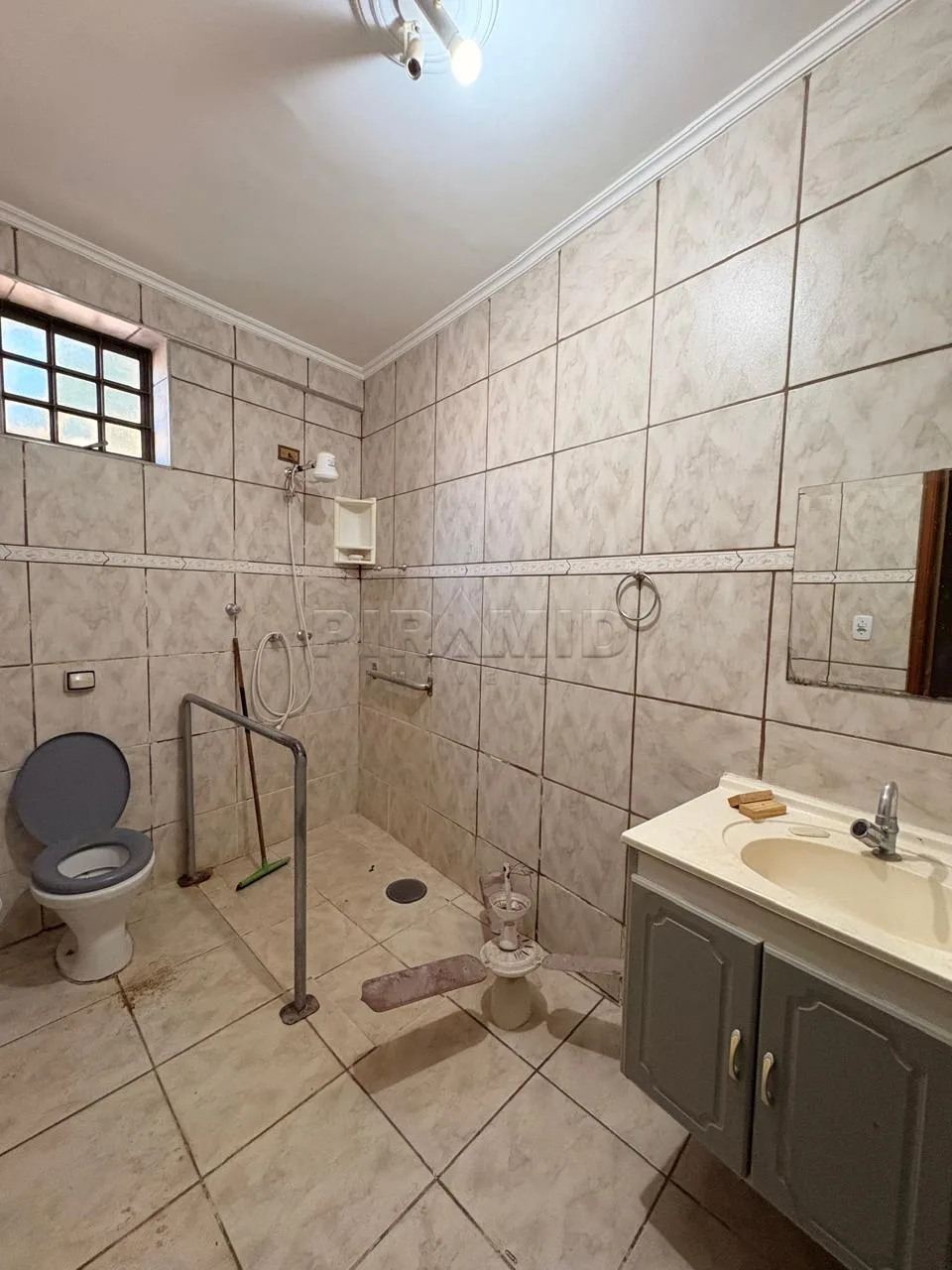 Alugar Casa / Padr&atilde;o em Ribeir&atilde;o Preto R$ 2.400,00 - Foto 19