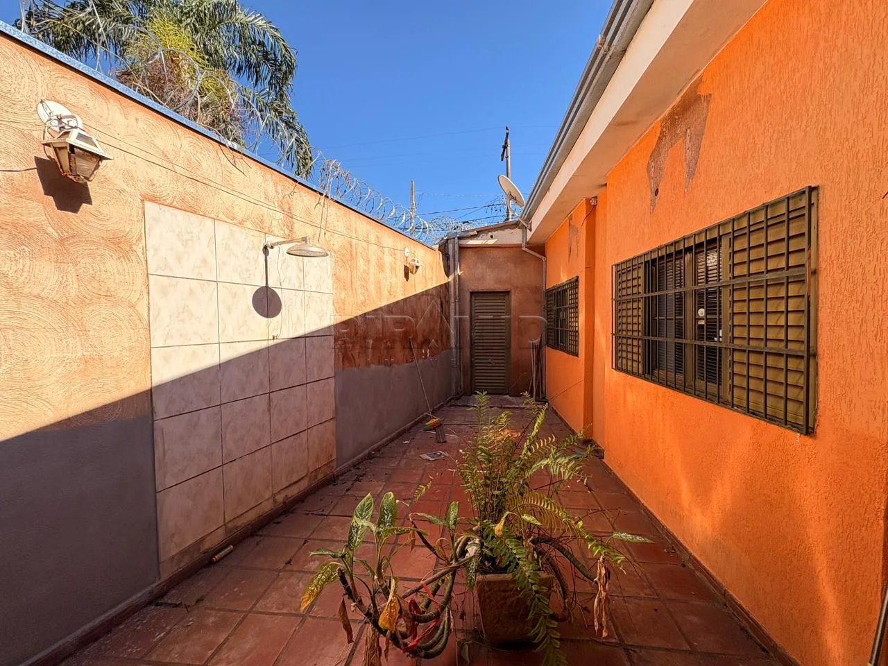 Alugar Casa / Padr&atilde;o em Ribeir&atilde;o Preto R$ 2.400,00 - Foto 24