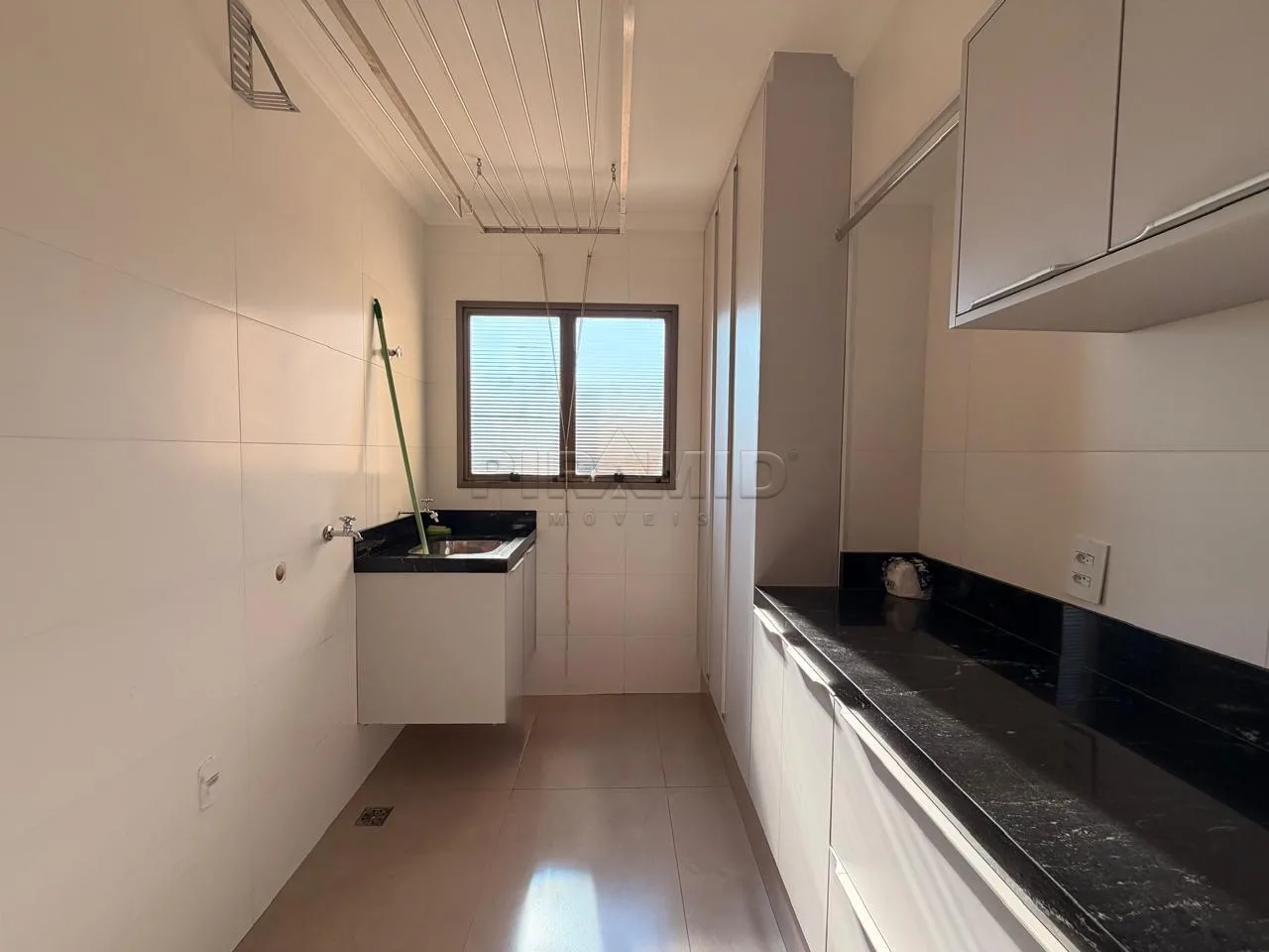 Alugar Apartamento / Padr&atilde;o em Ribeir&atilde;o Preto R$ 4.800,00 - Foto 16