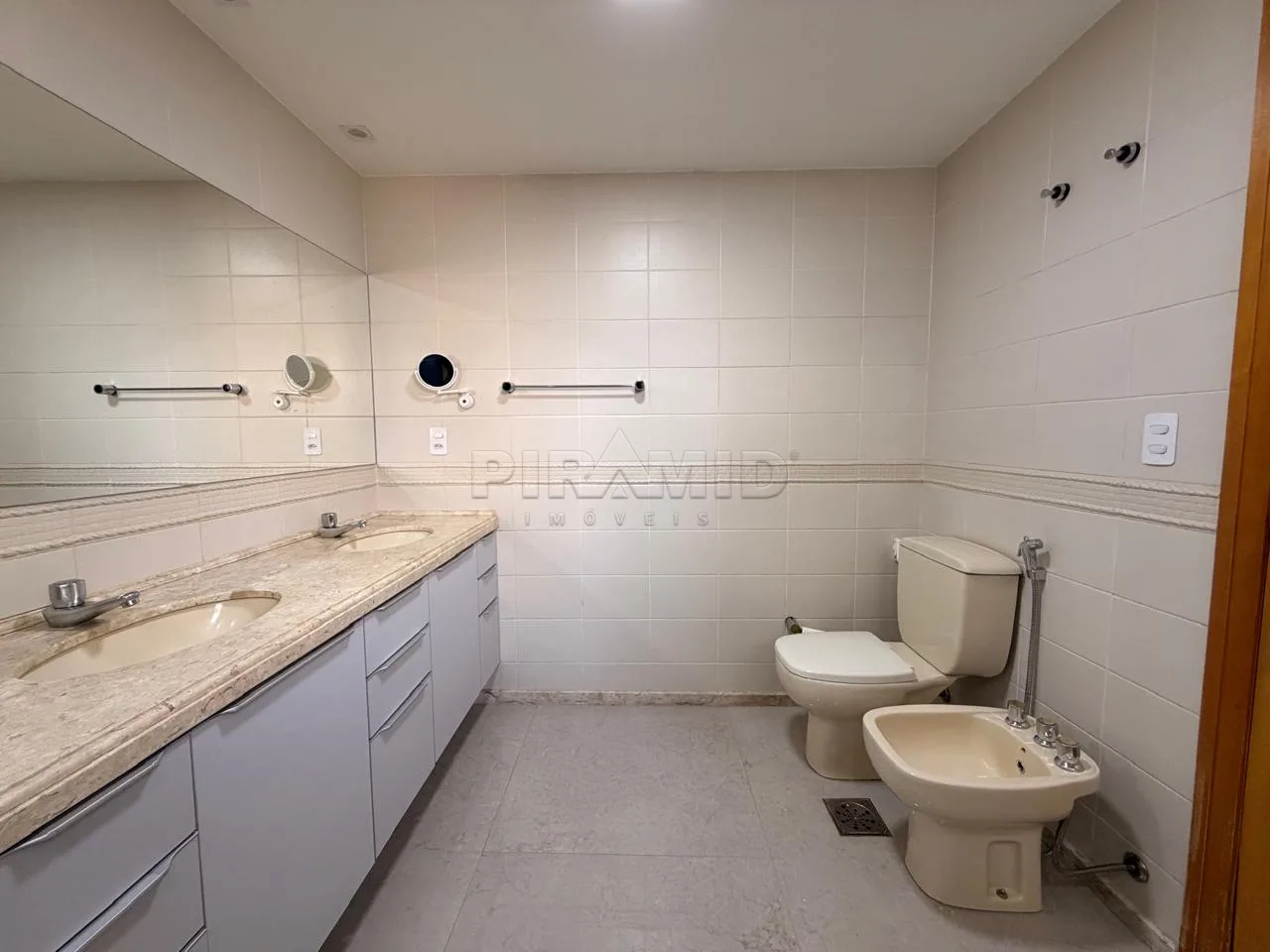 Alugar Apartamento / Padr&atilde;o em Ribeir&atilde;o Preto R$ 4.800,00 - Foto 28