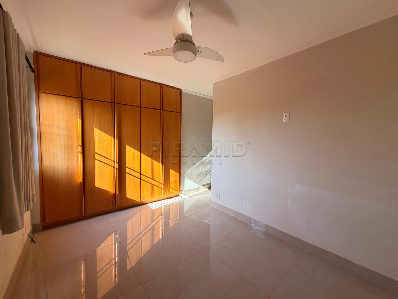 Alugar Apartamento / Padr&atilde;o em Ribeir&atilde;o Preto R$ 4.800,00 - Foto 31