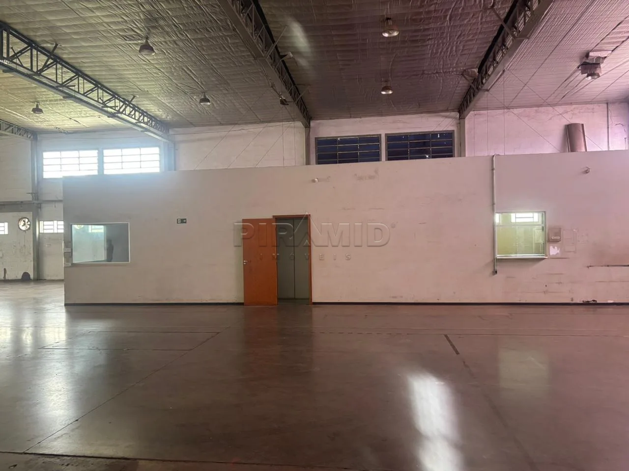 Alugar Comercial / Galp&atilde;o  Barrac&atilde;o em Ribeir&atilde;o Preto R$ 27.000,00 - Foto 10