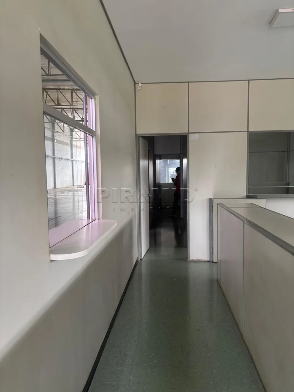 Alugar Comercial / Galp&atilde;o  Barrac&atilde;o em Ribeir&atilde;o Preto R$ 27.000,00 - Foto 13