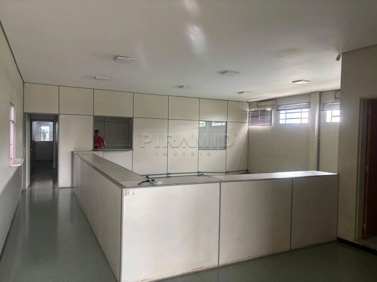 Alugar Comercial / Galp&atilde;o  Barrac&atilde;o em Ribeir&atilde;o Preto R$ 27.000,00 - Foto 15
