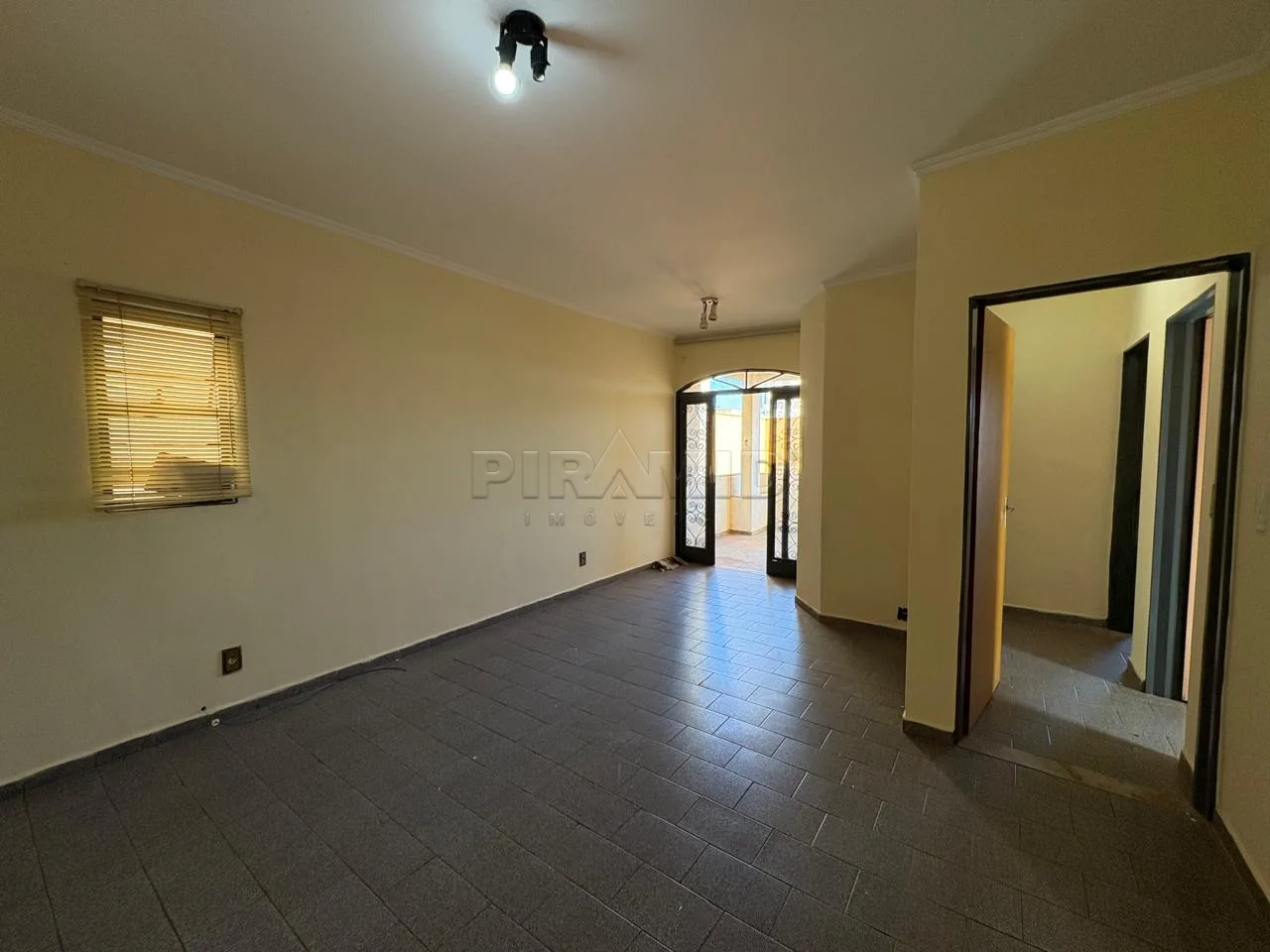 Alugar Apartamento / Padr&atilde;o em Ribeir&atilde;o Preto R$ 1.700,00 - Foto 1