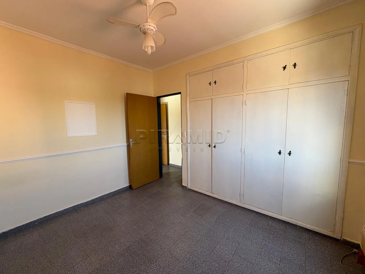 Alugar Apartamento / Padr&atilde;o em Ribeir&atilde;o Preto R$ 1.700,00 - Foto 18