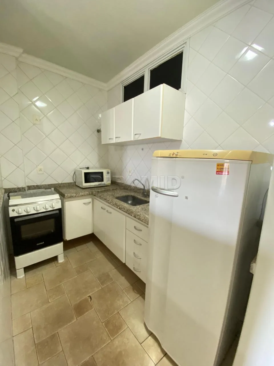 Alugar Apartamento / Padr&atilde;o em Ribeir&atilde;o Preto R$ 1.300,00 - Foto 8