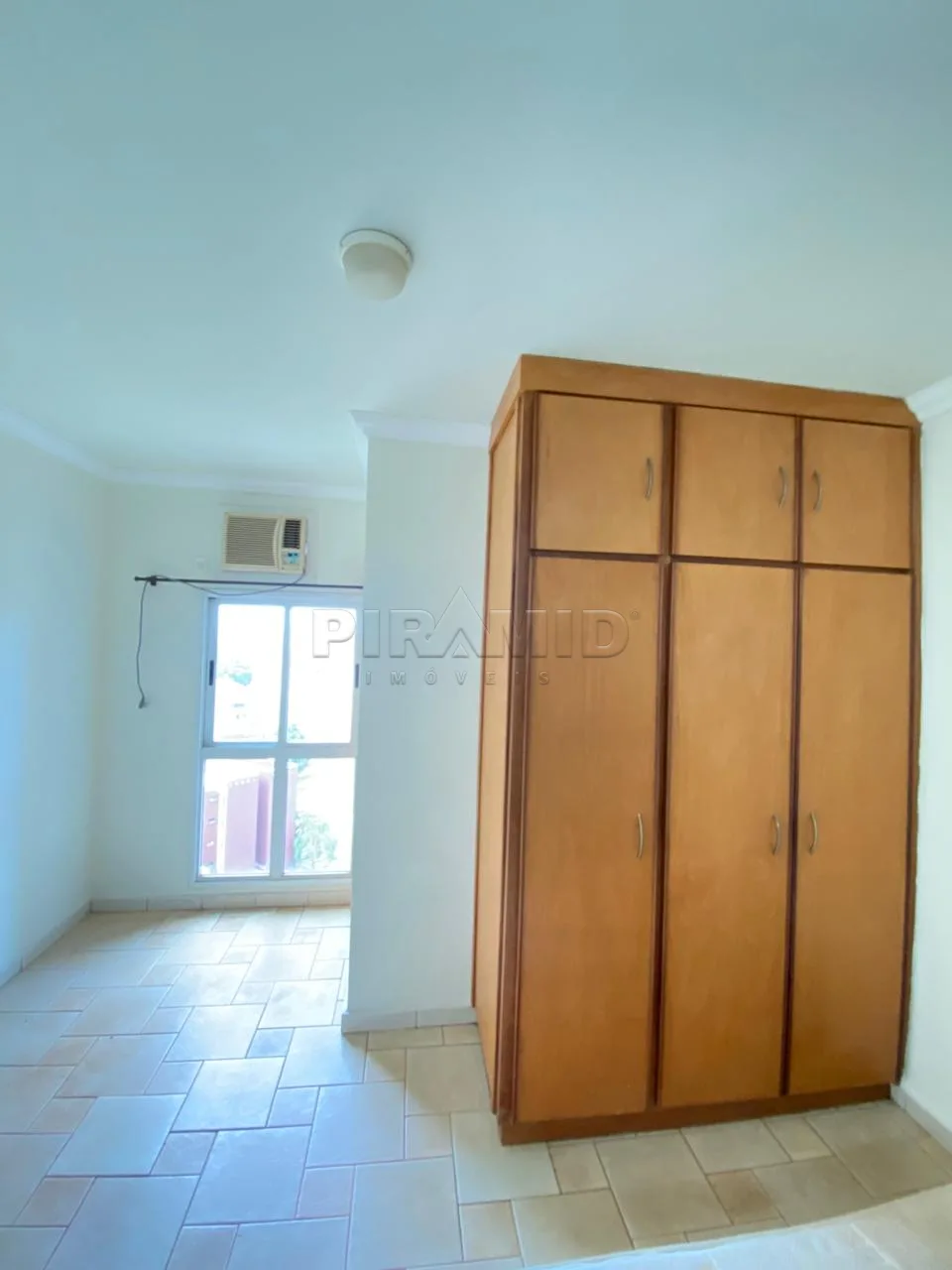 Alugar Apartamento / Padr&atilde;o em Ribeir&atilde;o Preto R$ 1.300,00 - Foto 3