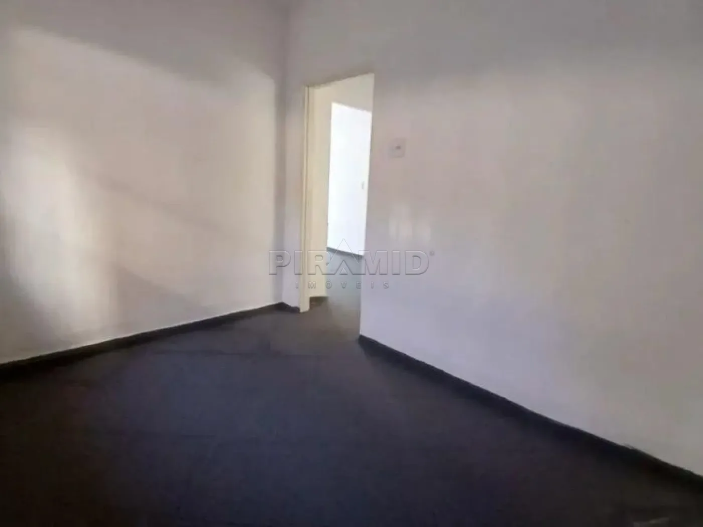 Alugar Casa / Padr&atilde;o em Ribeir&atilde;o Preto R$ 3.500,00 - Foto 3