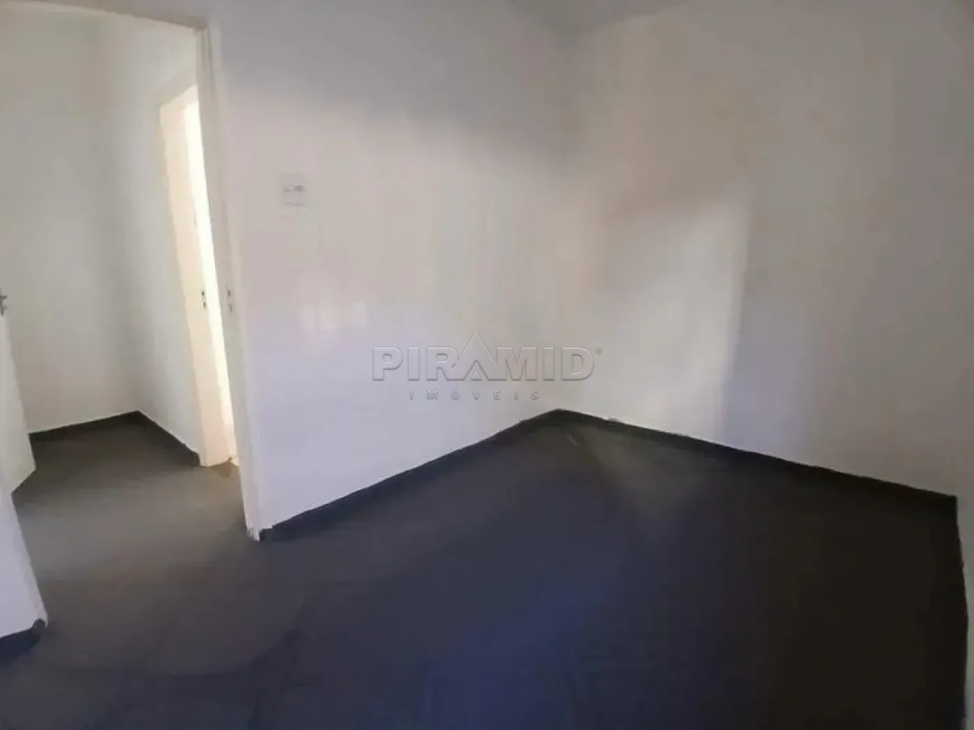 Alugar Casa / Padr&atilde;o em Ribeir&atilde;o Preto R$ 3.500,00 - Foto 4