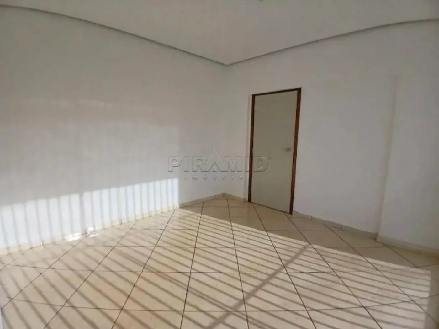 Alugar Casa / Padr&atilde;o em Ribeir&atilde;o Preto R$ 3.500,00 - Foto 15