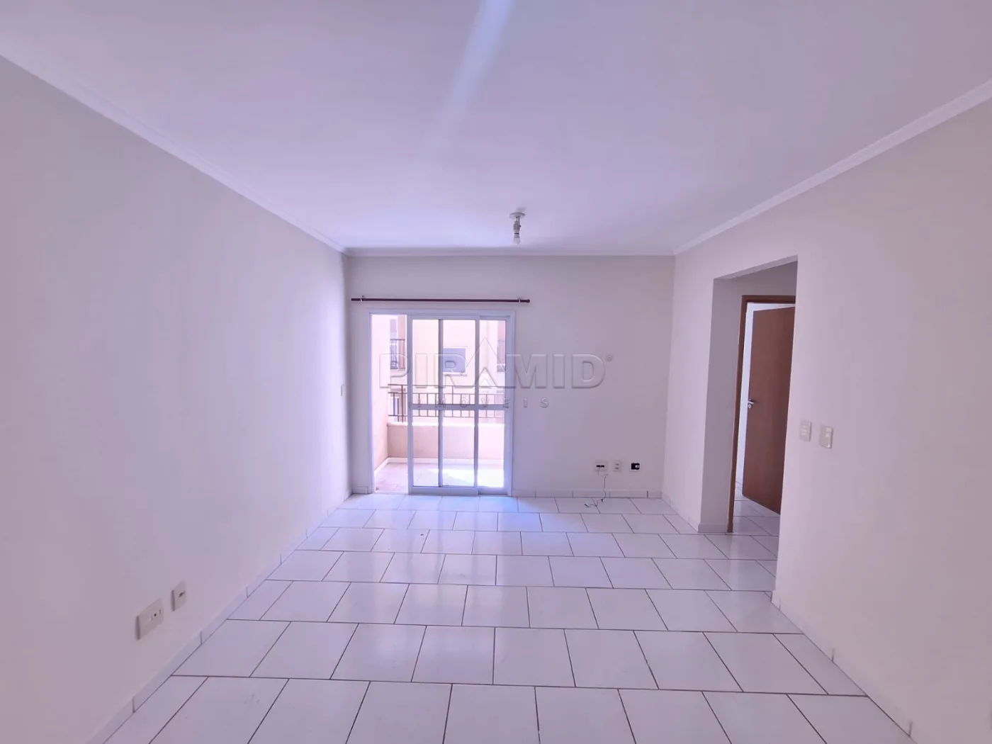 Alugar Apartamento / Padr&atilde;o em Ribeir&atilde;o Preto R$ 1.700,00 - Foto 1