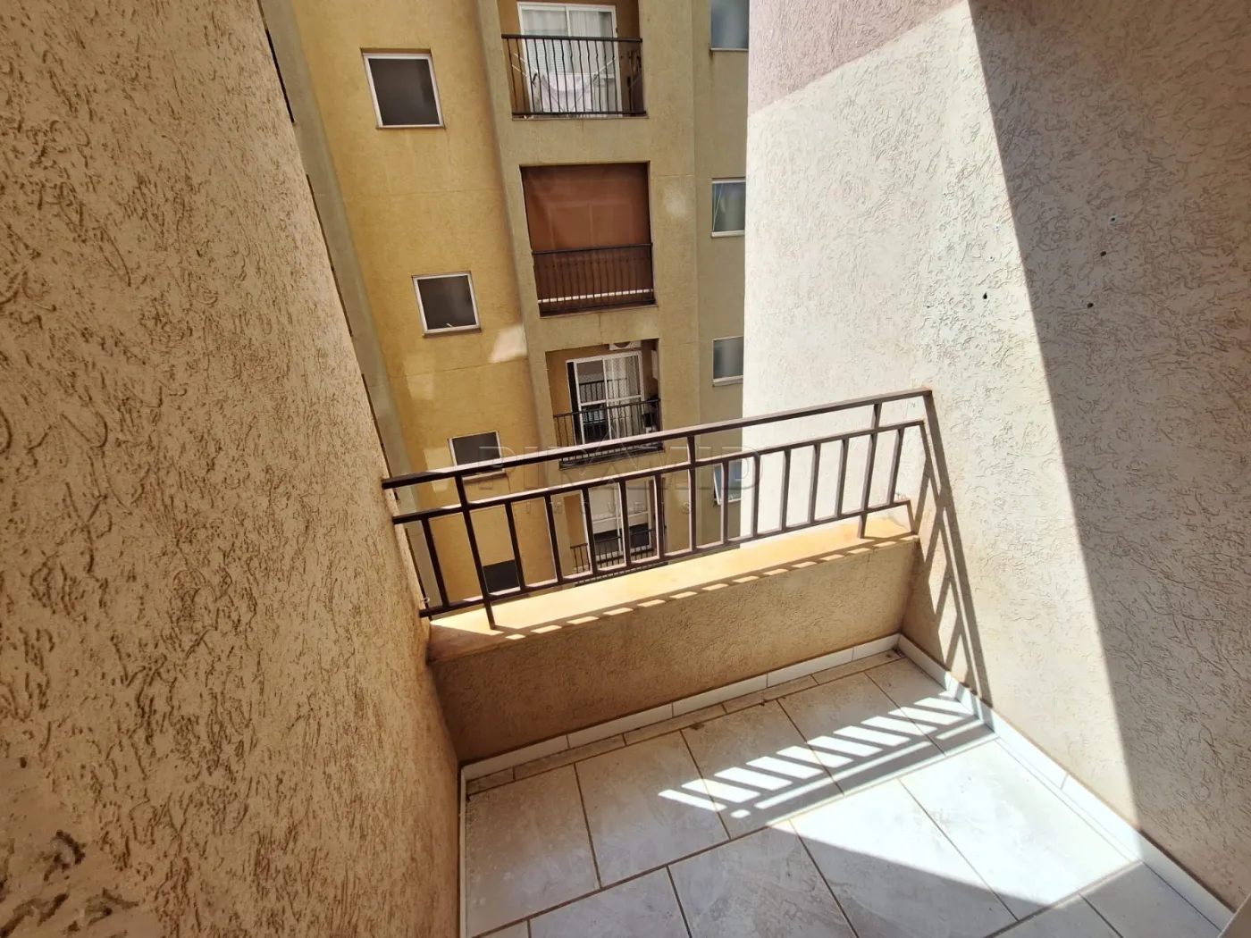 Alugar Apartamento / Padr&atilde;o em Ribeir&atilde;o Preto R$ 1.700,00 - Foto 4