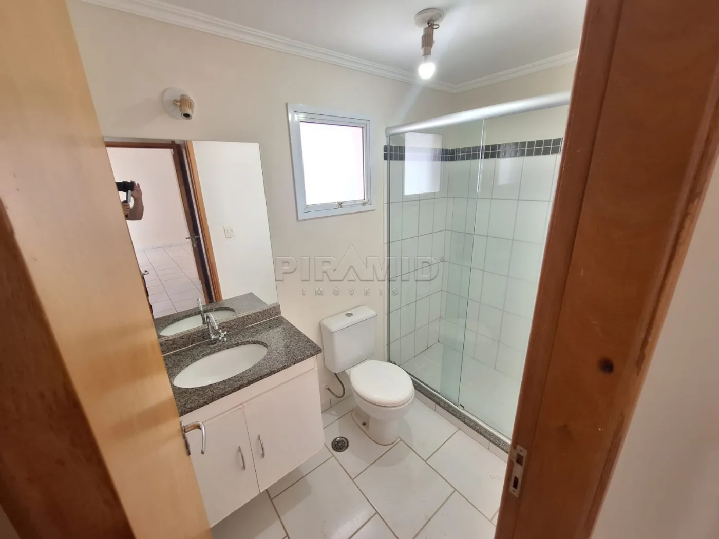 Alugar Apartamento / Padr&atilde;o em Ribeir&atilde;o Preto R$ 1.700,00 - Foto 8