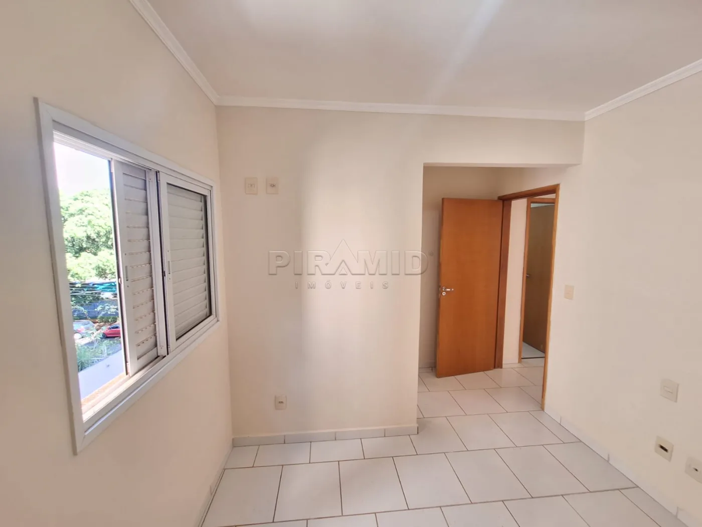 Alugar Apartamento / Padr&atilde;o em Ribeir&atilde;o Preto R$ 1.700,00 - Foto 11