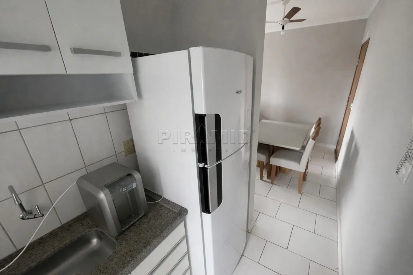 Alugar Apartamento / Padr&atilde;o em Ribeir&atilde;o Preto R$ 2.700,00 - Foto 3