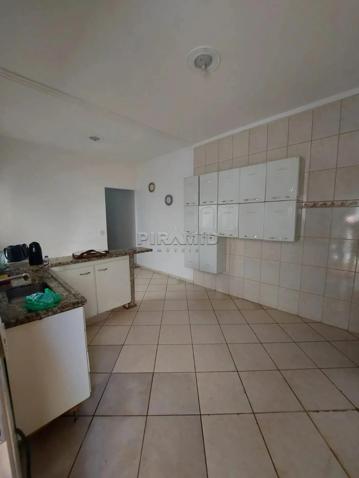 Alugar Casa / Padr&atilde;o em Ribeir&atilde;o Preto R$ 3.000,00 - Foto 11
