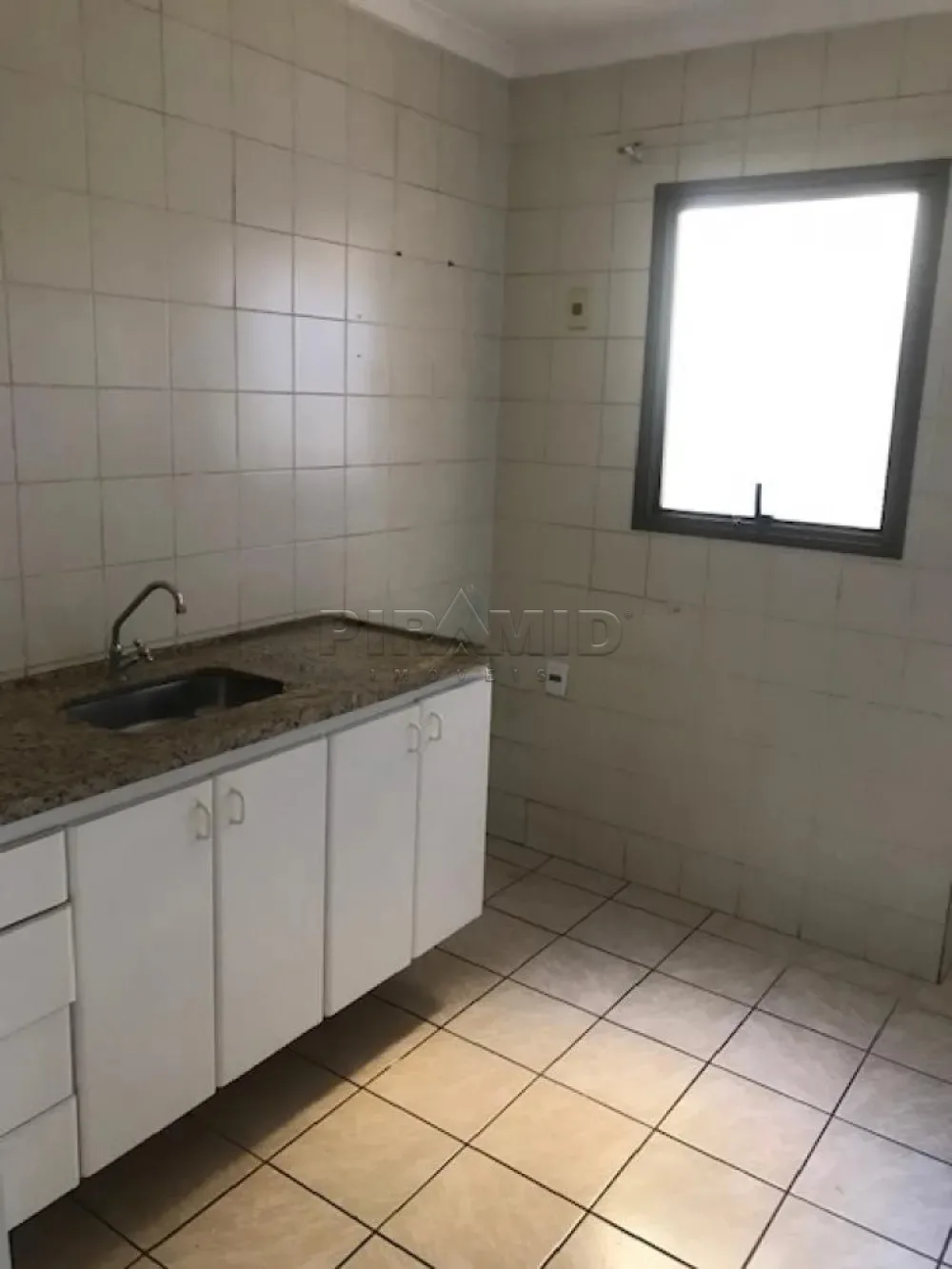 Alugar Apartamento / Padr&atilde;o em Ribeir&atilde;o Preto R$ 1.600,00 - Foto 4