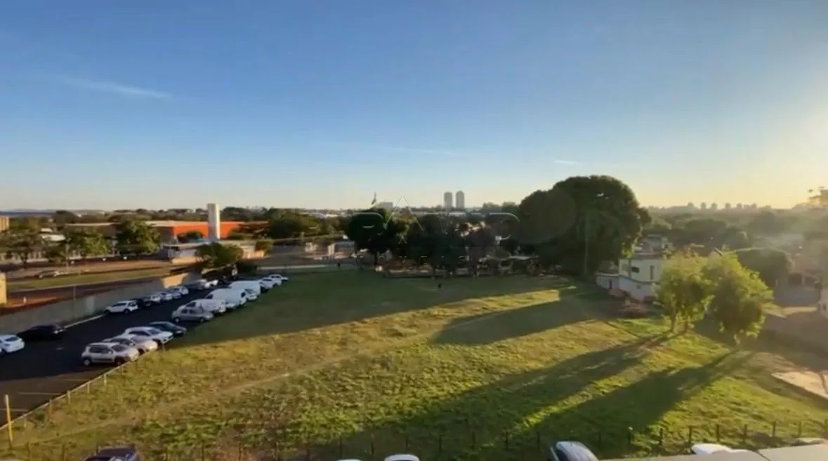 Alugar Apartamento / Padr&atilde;o em Ribeir&atilde;o Preto R$ 1.100,00 - Foto 4