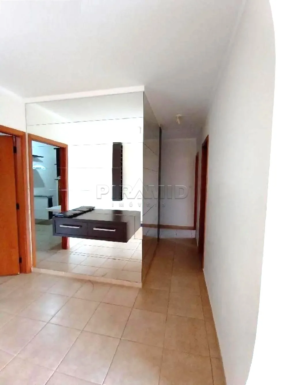 Alugar Apartamento / Padr&atilde;o em Ribeir&atilde;o Preto R$ 3.500,00 - Foto 3