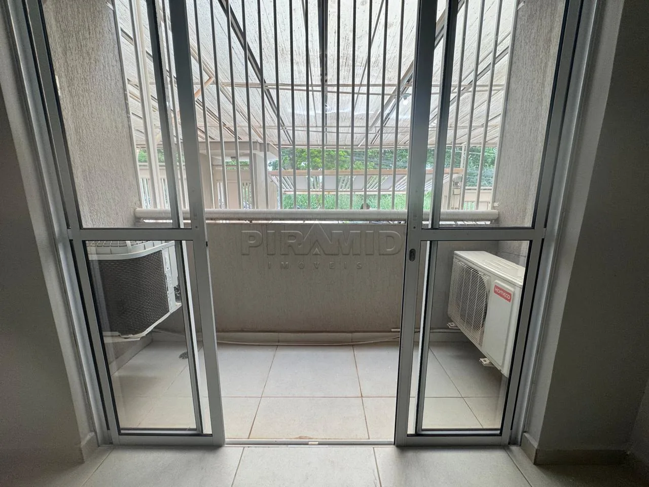 Alugar Apartamento / Padr&atilde;o em Ribeir&atilde;o Preto R$ 2.300,00 - Foto 4