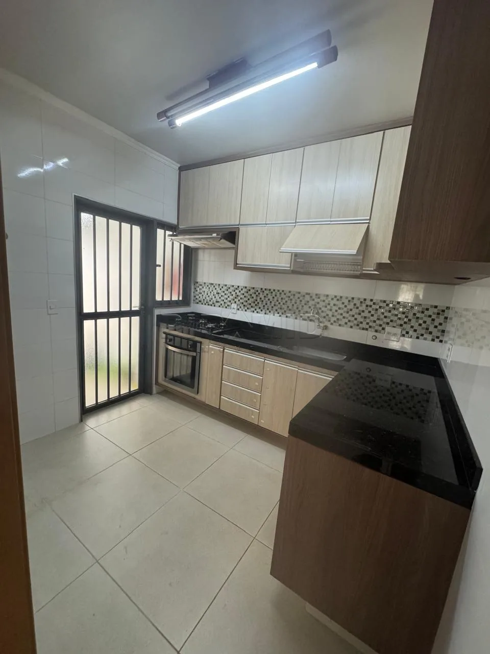 Alugar Apartamento / Padr&atilde;o em Ribeir&atilde;o Preto R$ 2.300,00 - Foto 5