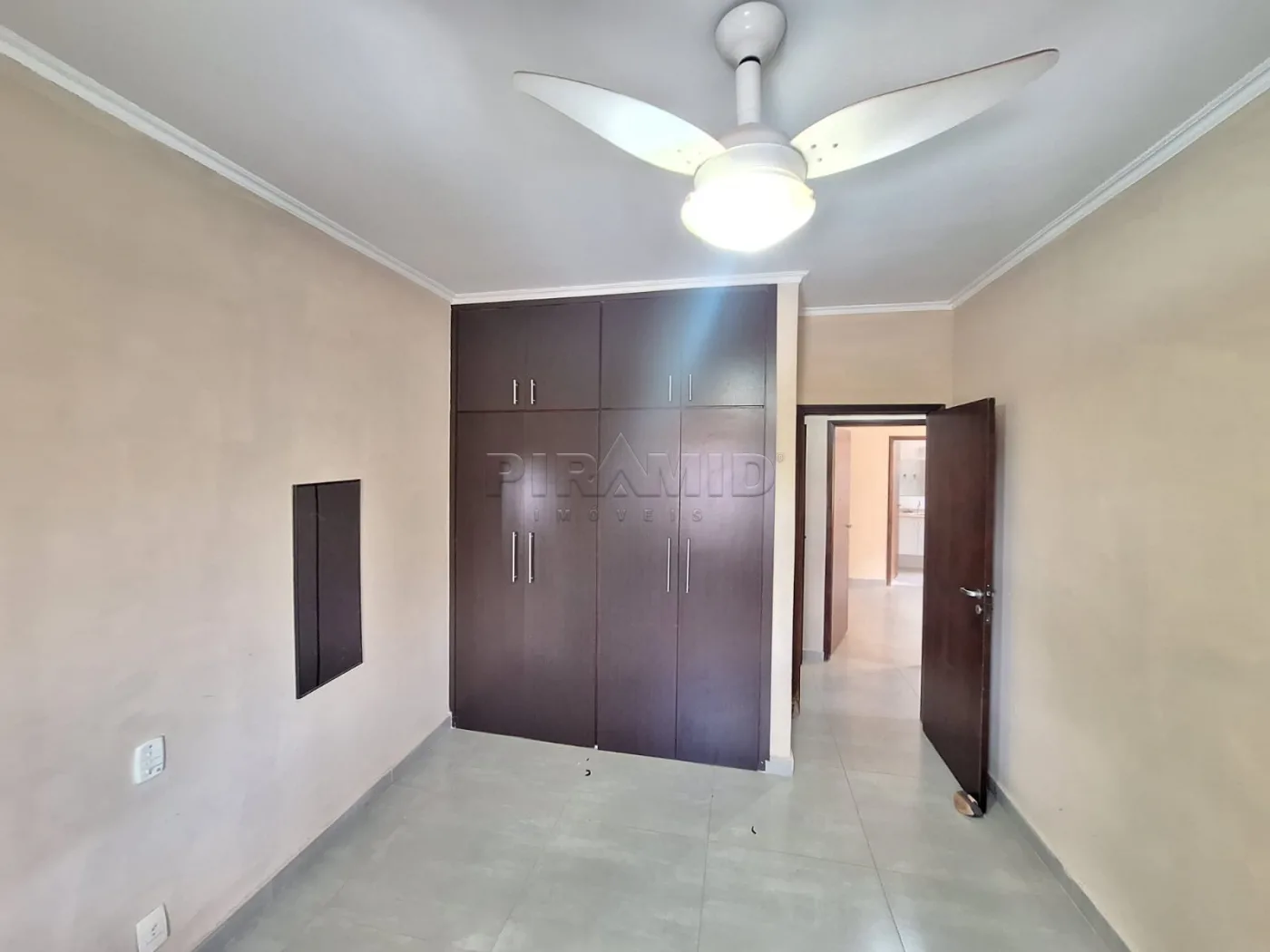 Alugar Apartamento / Padr&atilde;o em Ribeir&atilde;o Preto R$ 2.000,00 - Foto 9