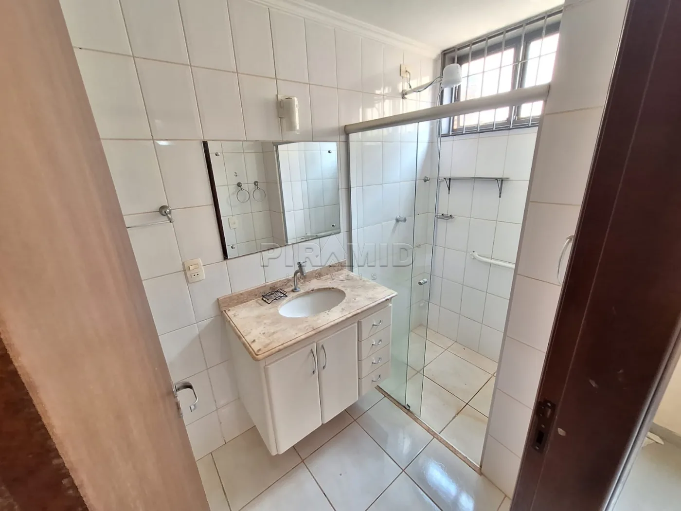 Alugar Apartamento / Padr&atilde;o em Ribeir&atilde;o Preto R$ 2.000,00 - Foto 14