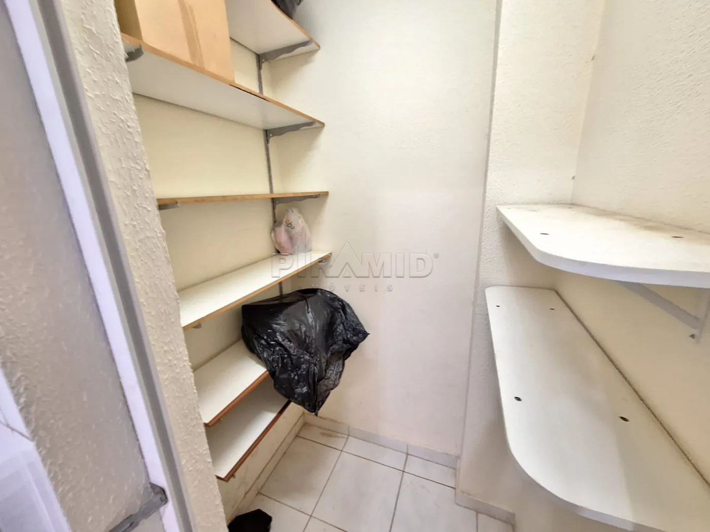 Alugar Apartamento / Padr&atilde;o em Ribeir&atilde;o Preto R$ 2.000,00 - Foto 17