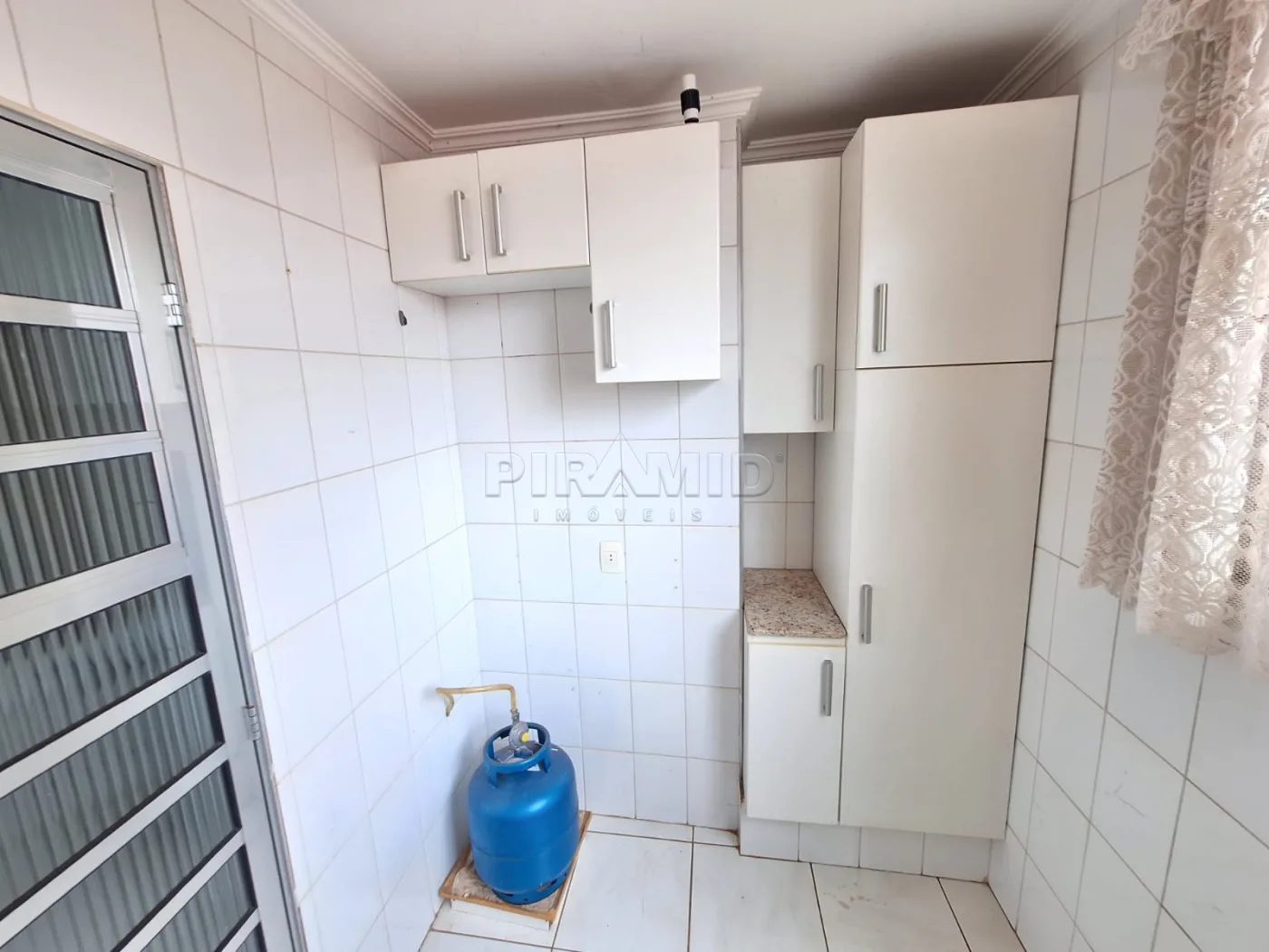 Alugar Apartamento / Padr&atilde;o em Ribeir&atilde;o Preto R$ 2.000,00 - Foto 19