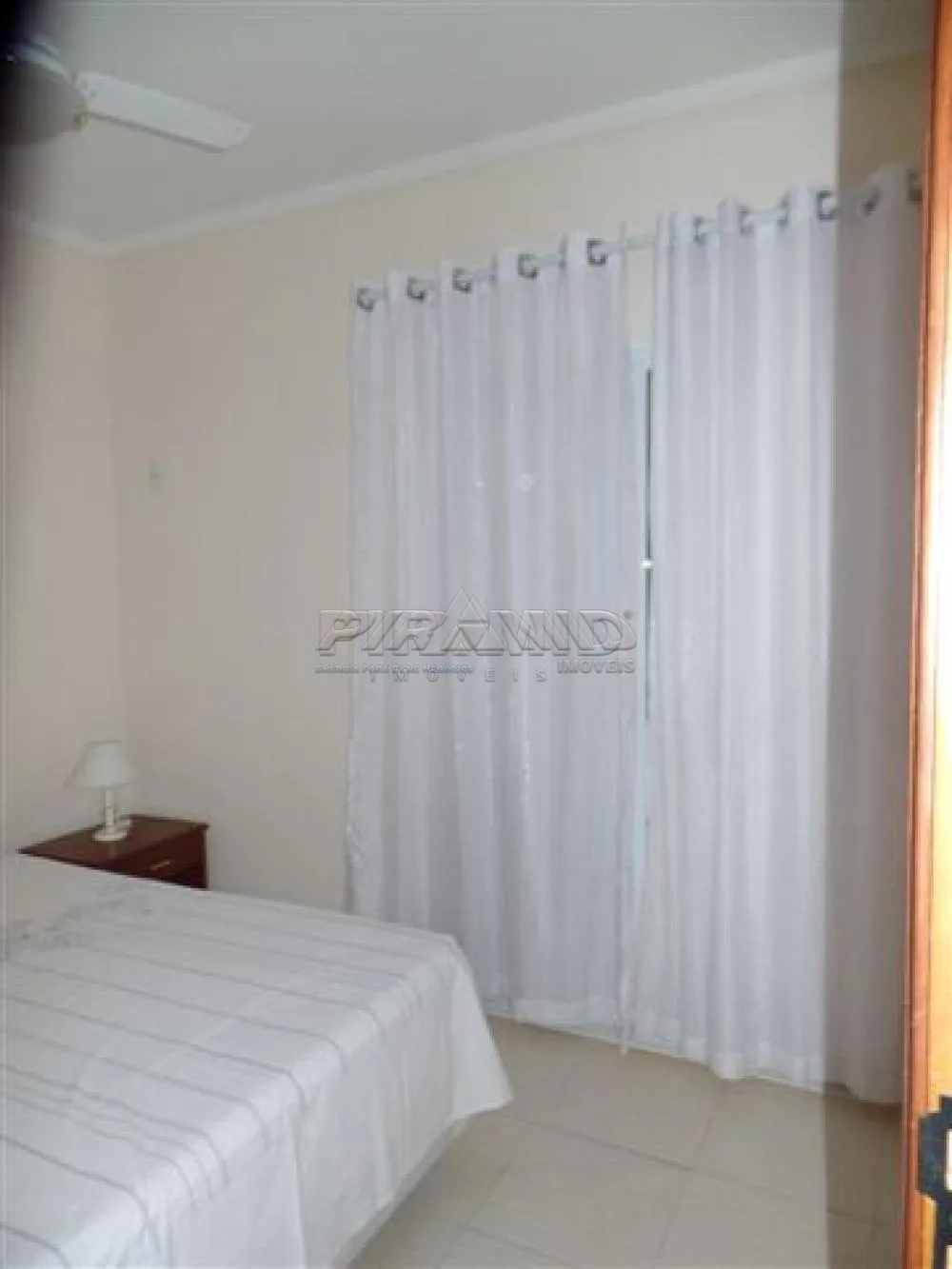 Alugar Apartamento / Padr&atilde;o em Ribeir&atilde;o Preto R$ 1.900,00 - Foto 3