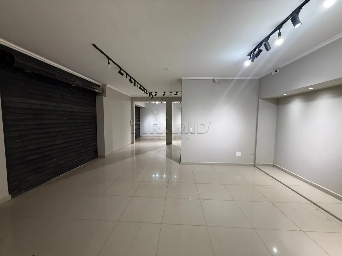 Alugar Comercial / Casa em Ribeir&atilde;o Preto R$ 16.500,00 - Foto 3