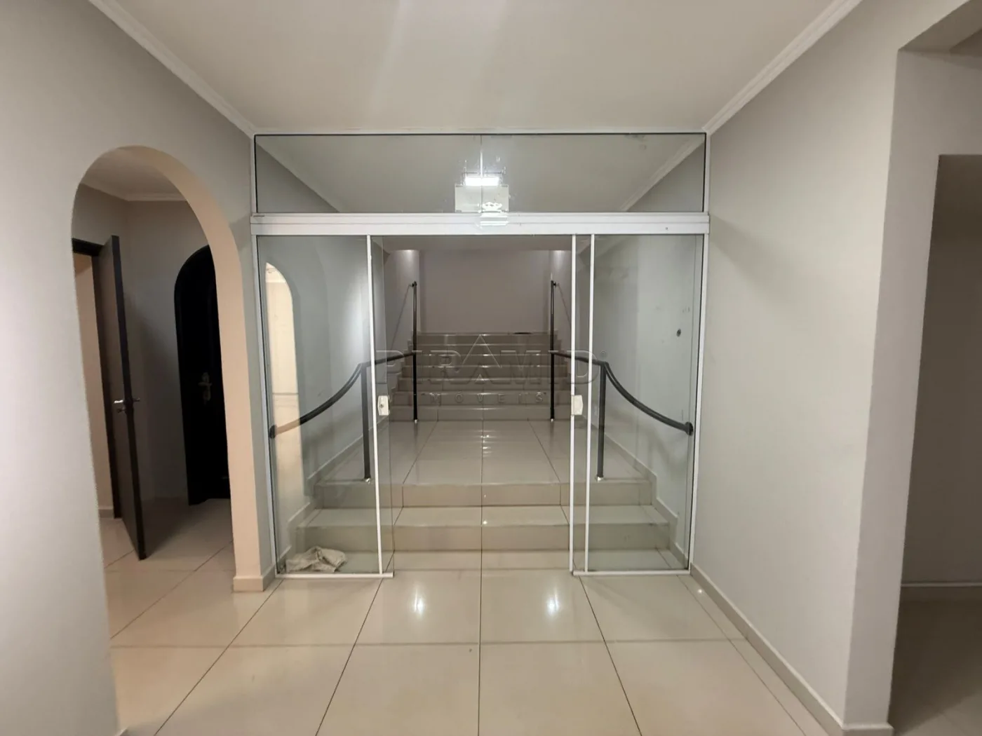 Alugar Comercial / Casa em Ribeir&atilde;o Preto R$ 16.500,00 - Foto 5