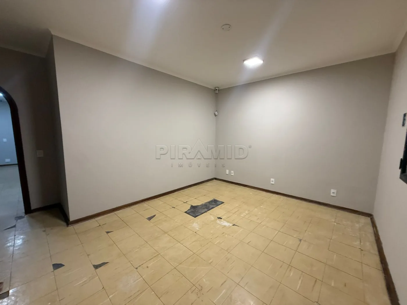 Alugar Comercial / Casa em Ribeir&atilde;o Preto R$ 16.500,00 - Foto 32