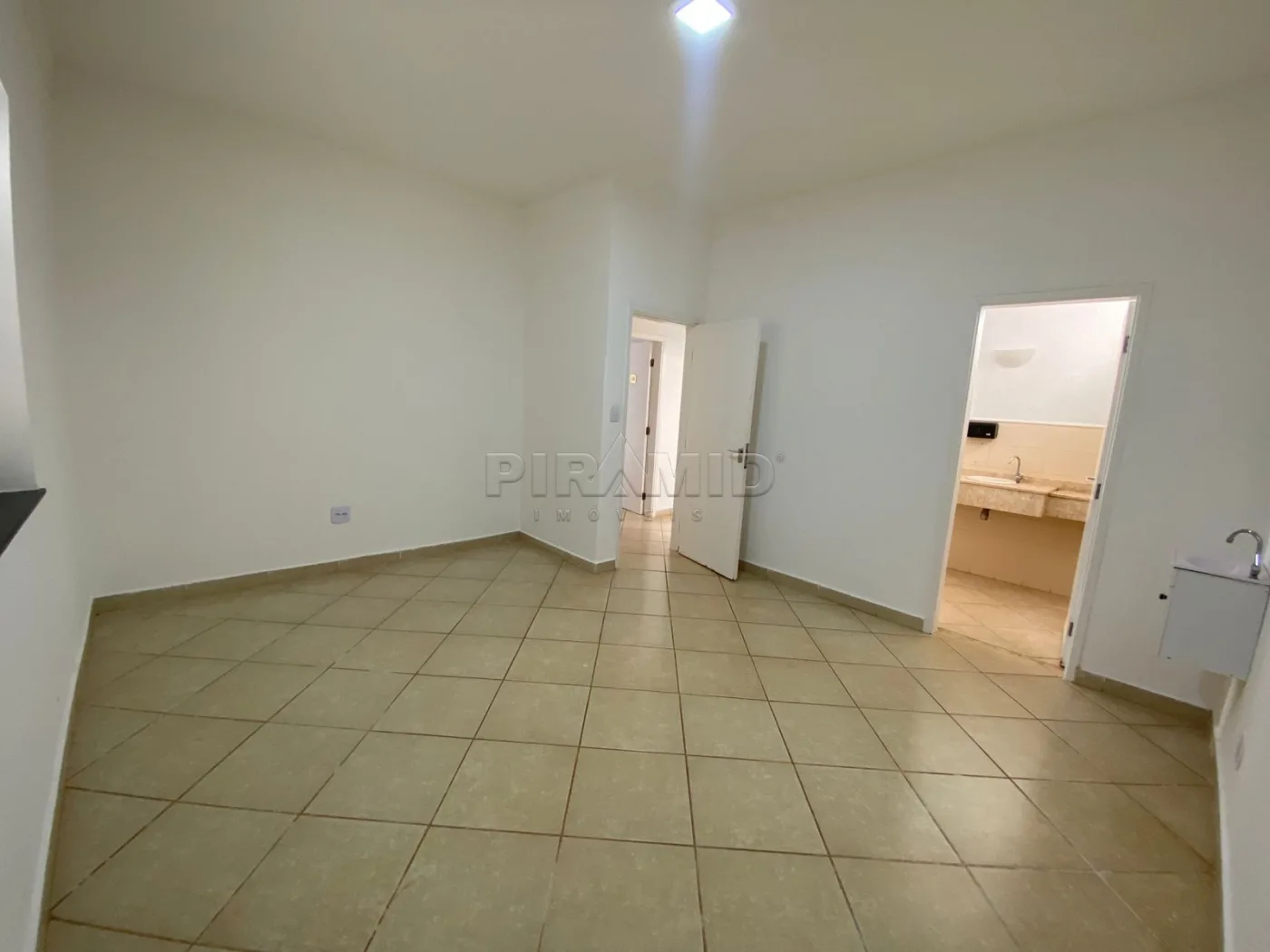 Alugar Comercial / Sal&atilde;o em Ribeir&atilde;o Preto R$ 5.500,00 - Foto 16