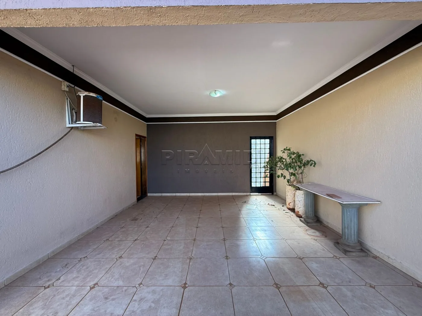 Alugar Casa / Padr&atilde;o em Ribeir&atilde;o Preto R$ 3.100,00 - Foto 4
