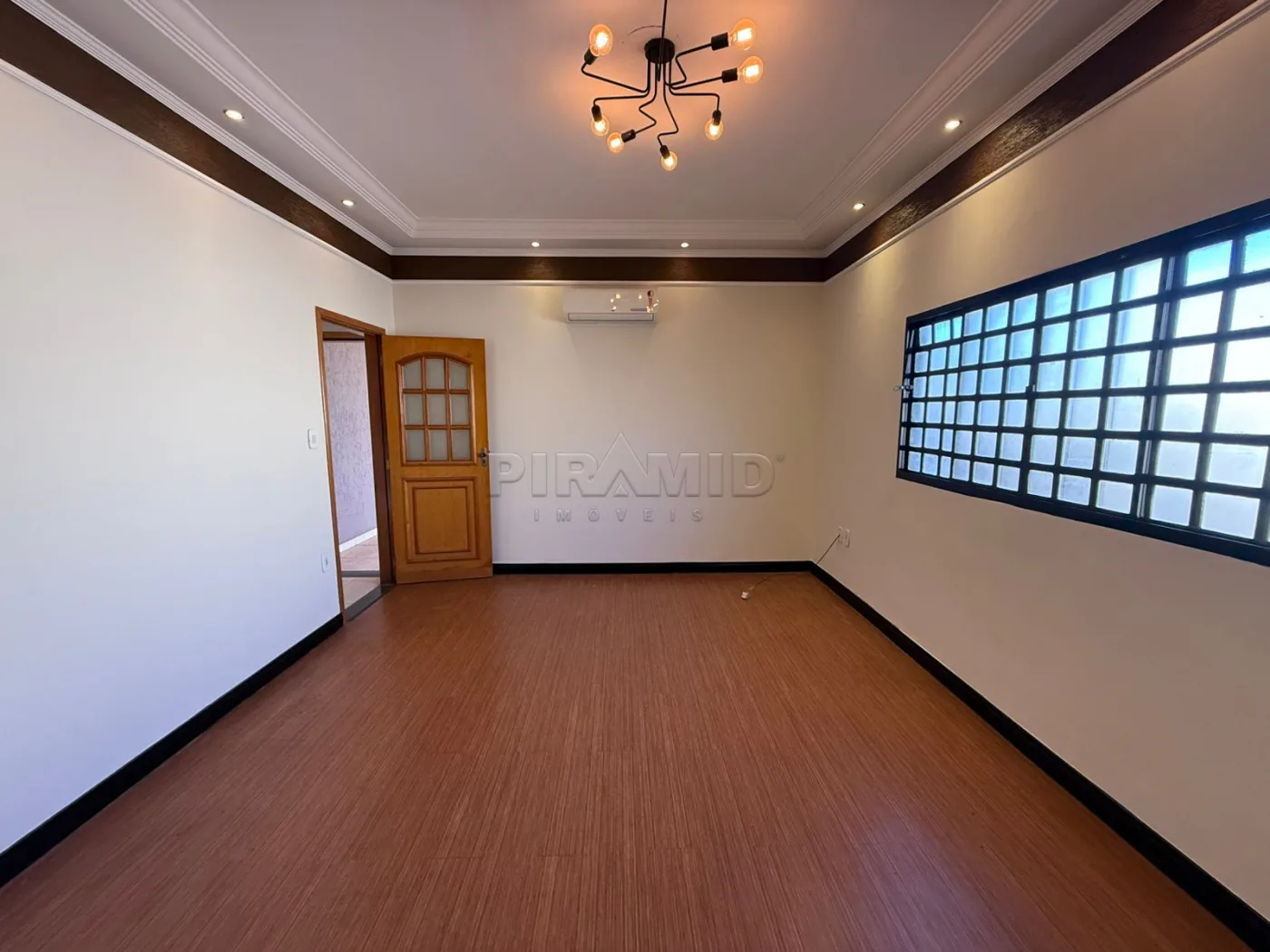 Alugar Casa / Padr&atilde;o em Ribeir&atilde;o Preto R$ 3.100,00 - Foto 5
