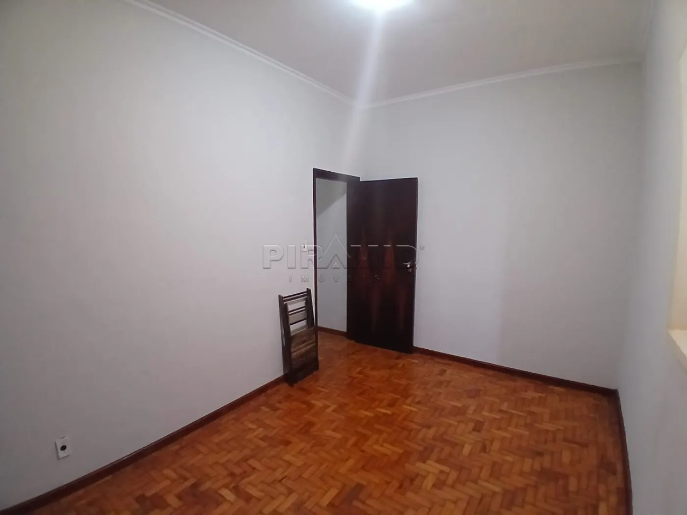 Alugar Casa / Padr&atilde;o em Ribeir&atilde;o Preto R$ 2.600,00 - Foto 9