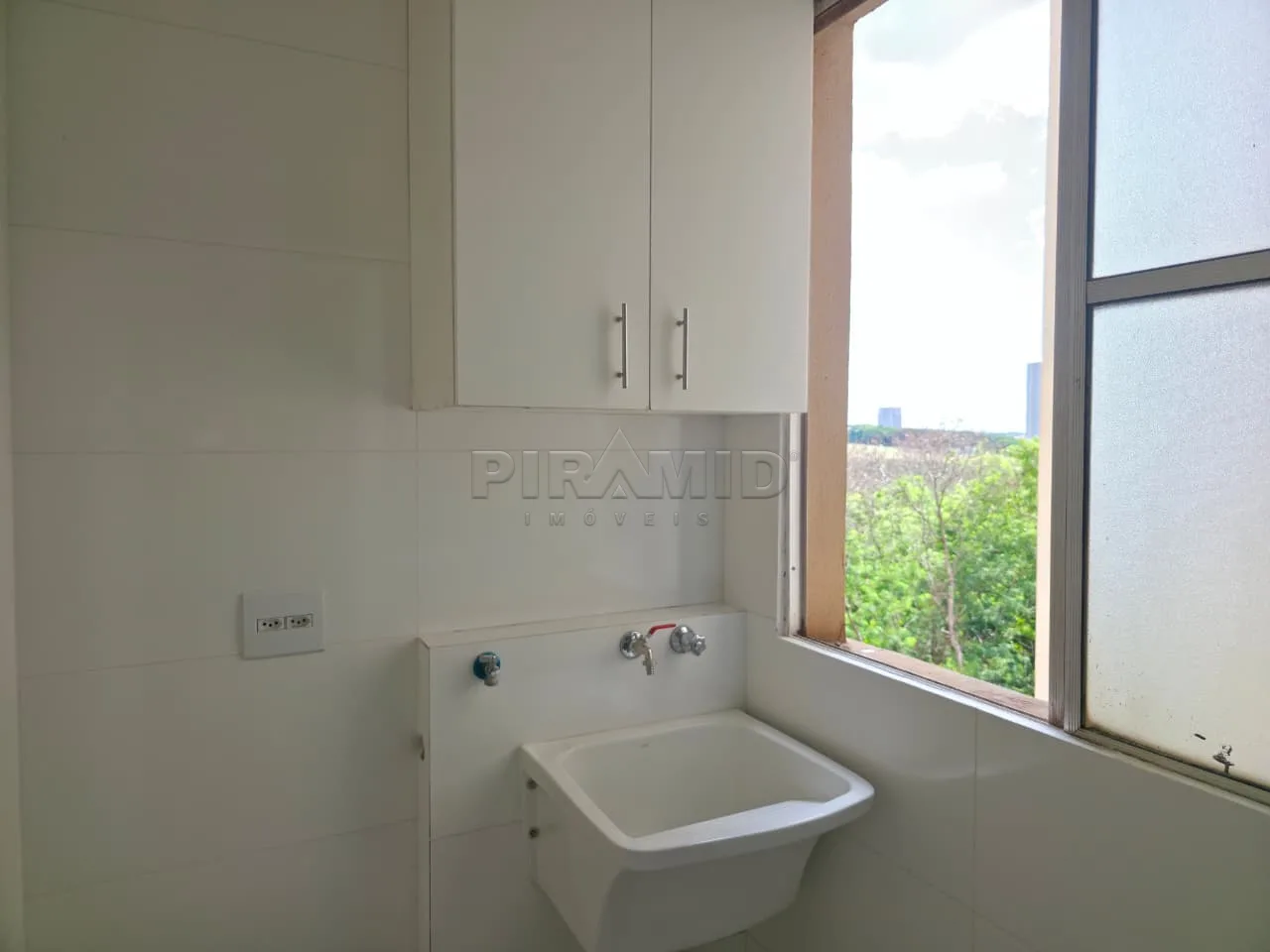 Alugar Apartamento / Padr&atilde;o em Ribeir&atilde;o Preto R$ 1.650,00 - Foto 10