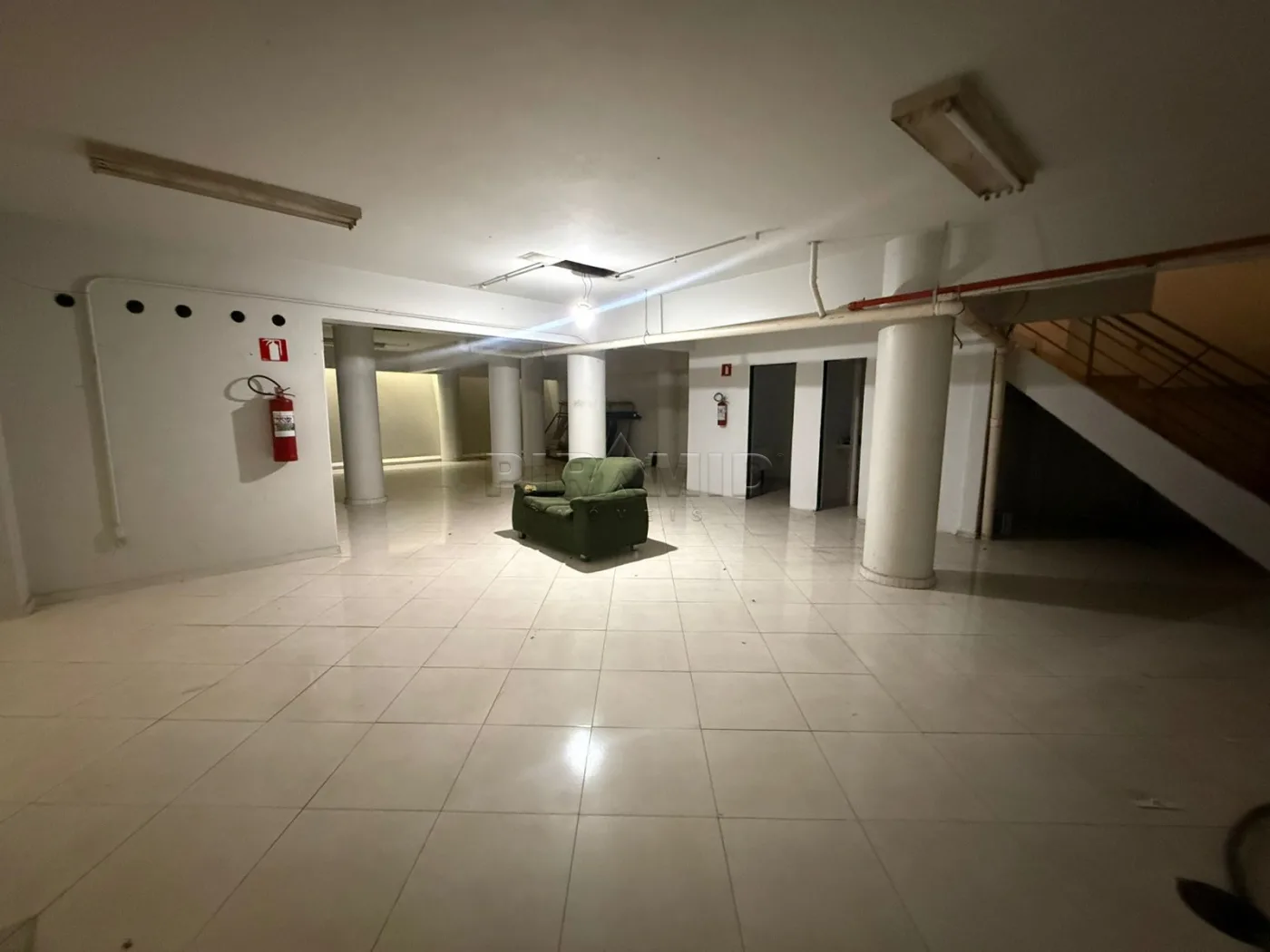 Alugar Comercial / Sal&atilde;o em Ribeir&atilde;o Preto R$ 7.800,00 - Foto 14