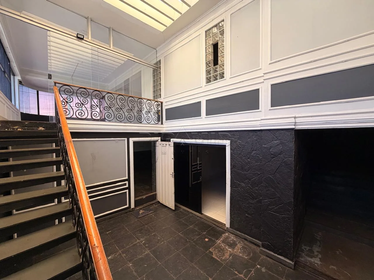 Alugar Comercial / Sal&atilde;o em Ribeir&atilde;o Preto R$ 6.000,00 - Foto 12