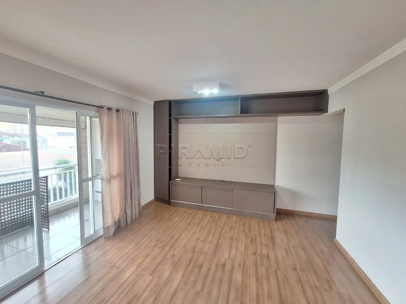 Alugar Apartamento / Padr&atilde;o em Ribeir&atilde;o Preto R$ 2.500,00 - Foto 2