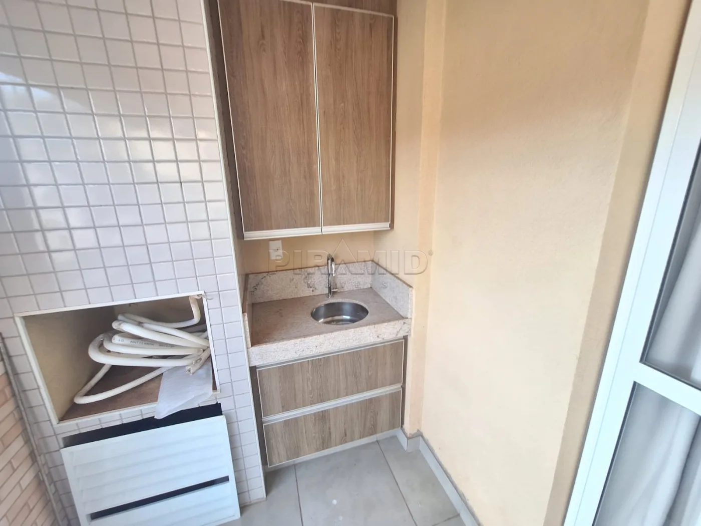 Alugar Apartamento / Padr&atilde;o em Ribeir&atilde;o Preto R$ 2.500,00 - Foto 6