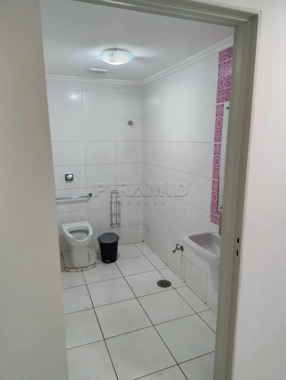 Alugar Comercial / Casa em Ribeir&atilde;o Preto R$ 6.000,00 - Foto 4