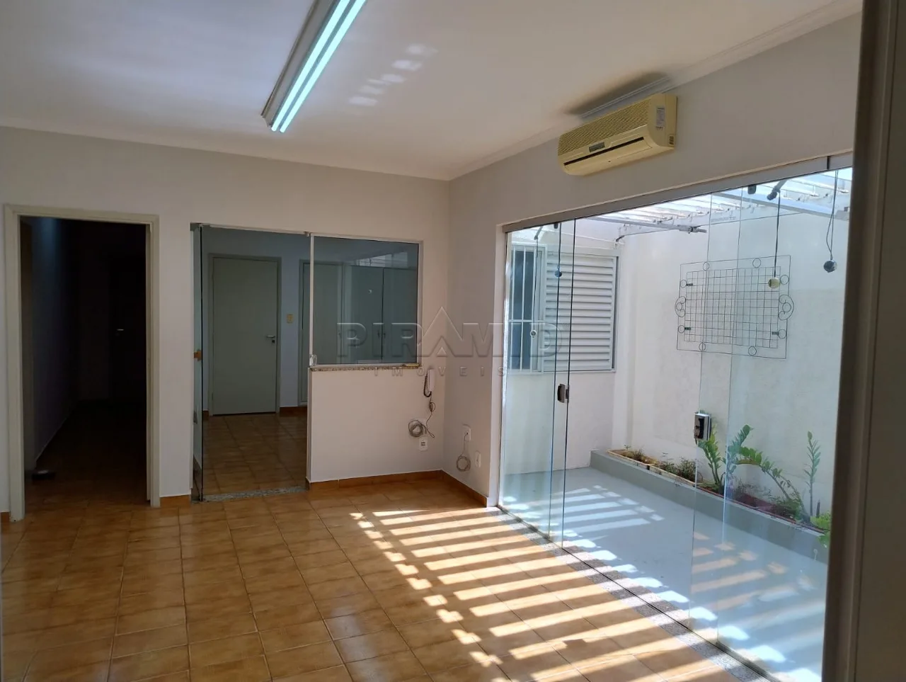 Alugar Comercial / Casa em Ribeir&atilde;o Preto R$ 6.000,00 - Foto 9