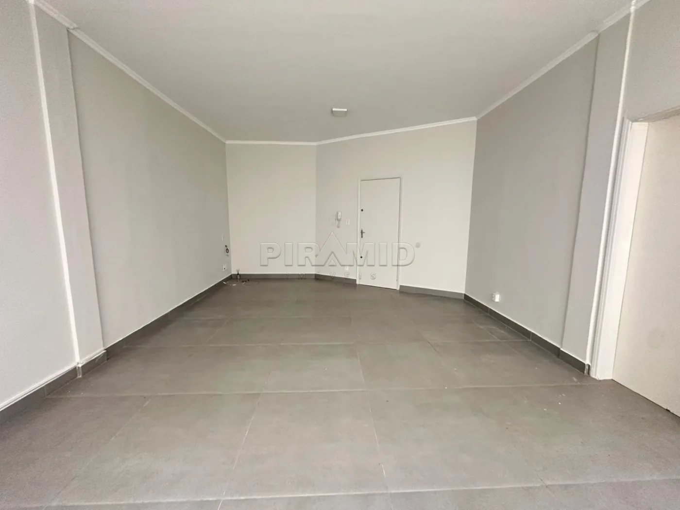 Alugar Comercial / Sala em Ribeir&atilde;o Preto R$ 1.500,00 - Foto 3