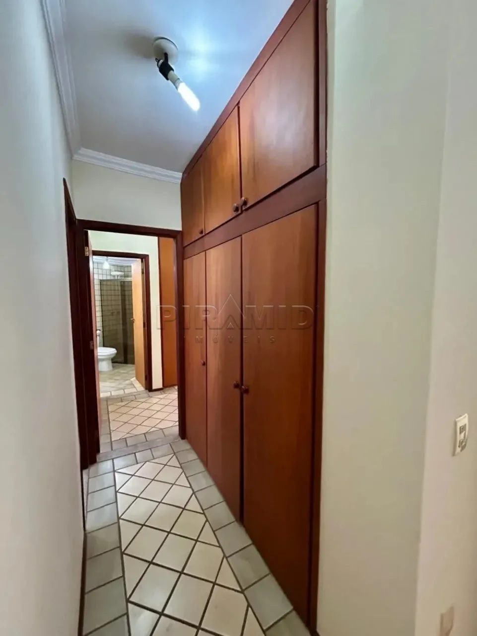 Alugar Apartamento / Padr&atilde;o em Ribeir&atilde;o Preto R$ 2.300,00 - Foto 10