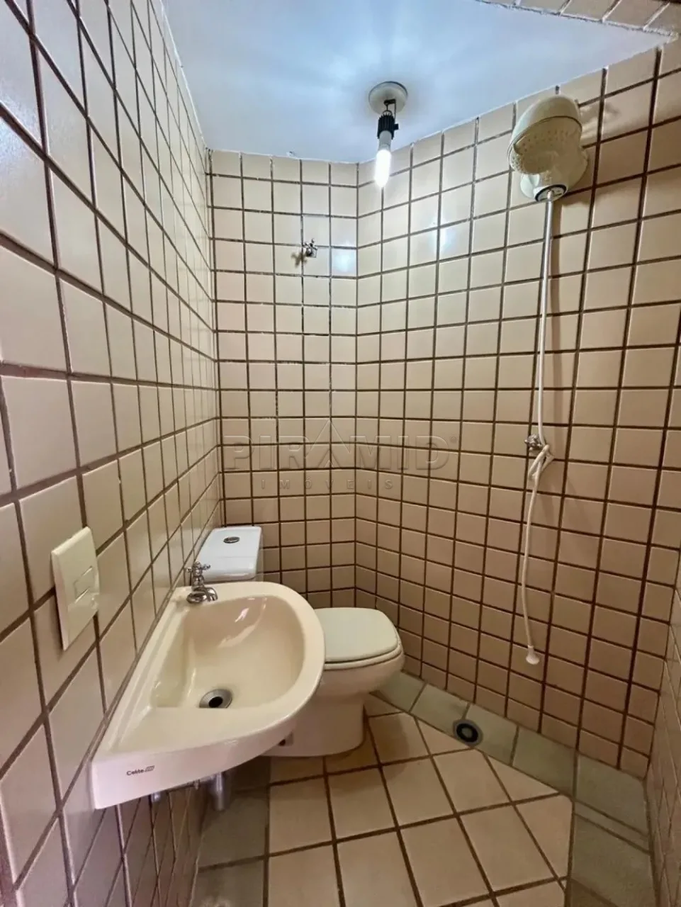 Alugar Apartamento / Padr&atilde;o em Ribeir&atilde;o Preto R$ 2.300,00 - Foto 27